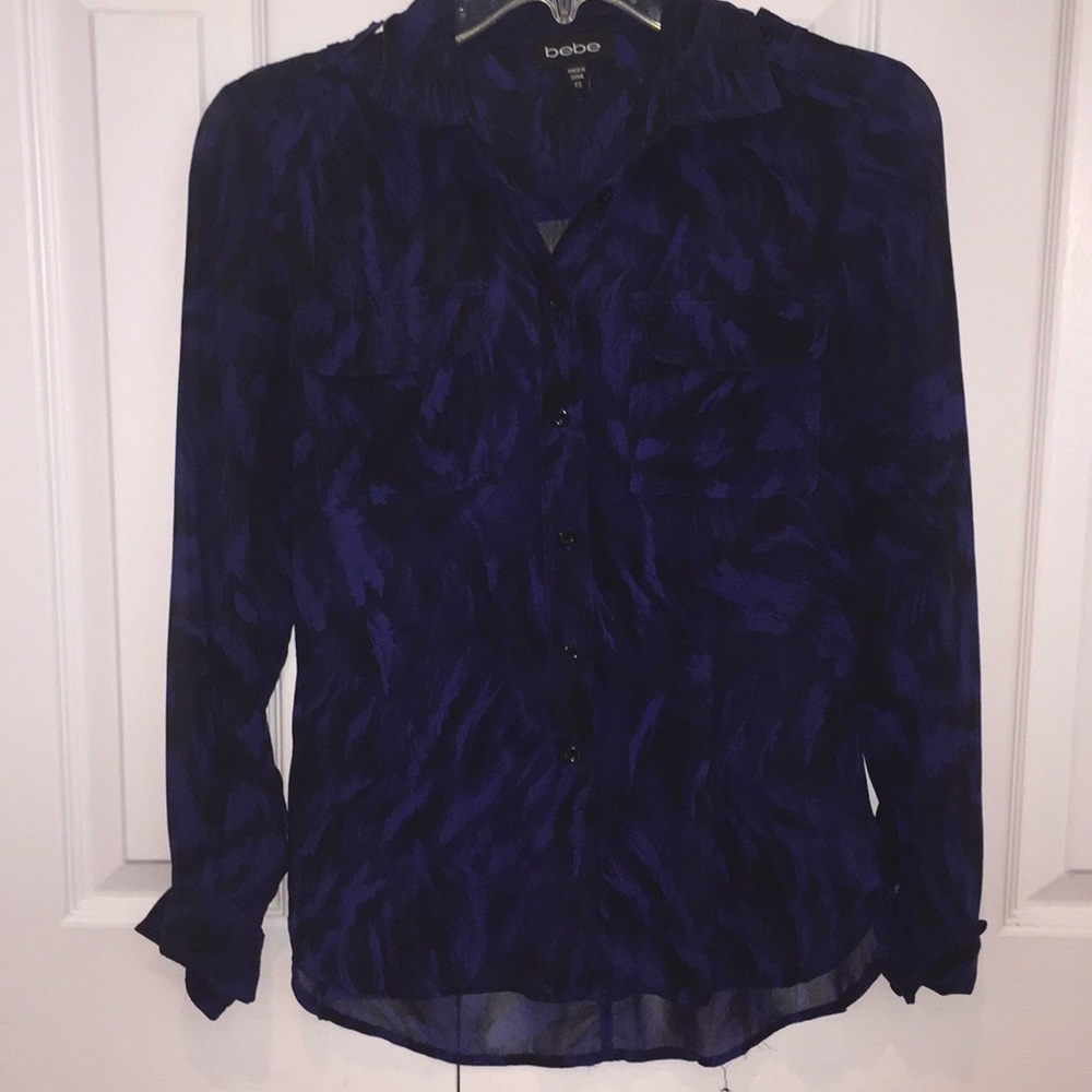 Bebe button down blouse!